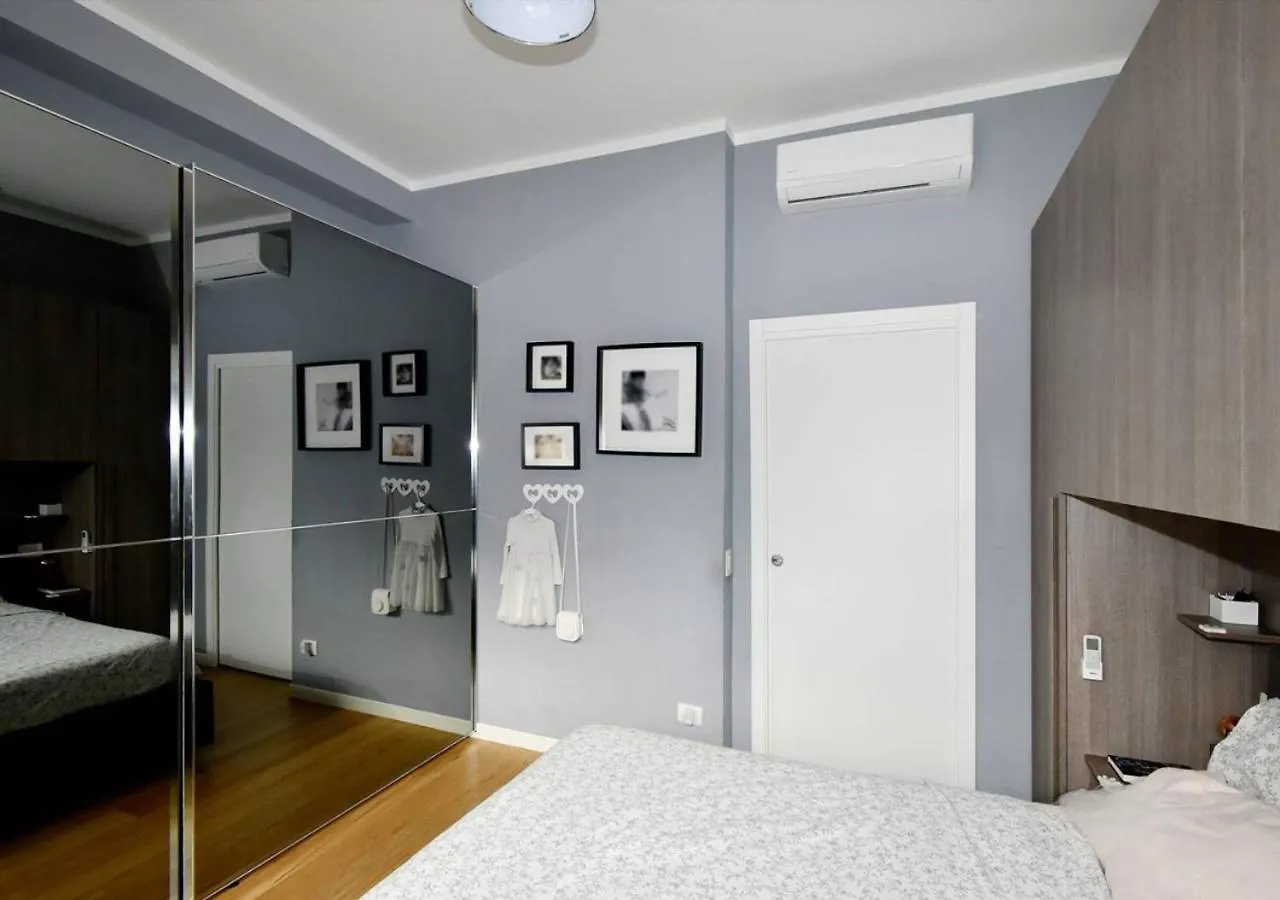 Metro Famagosta - Modern Suite Free Wifi & Parking Milan Italy