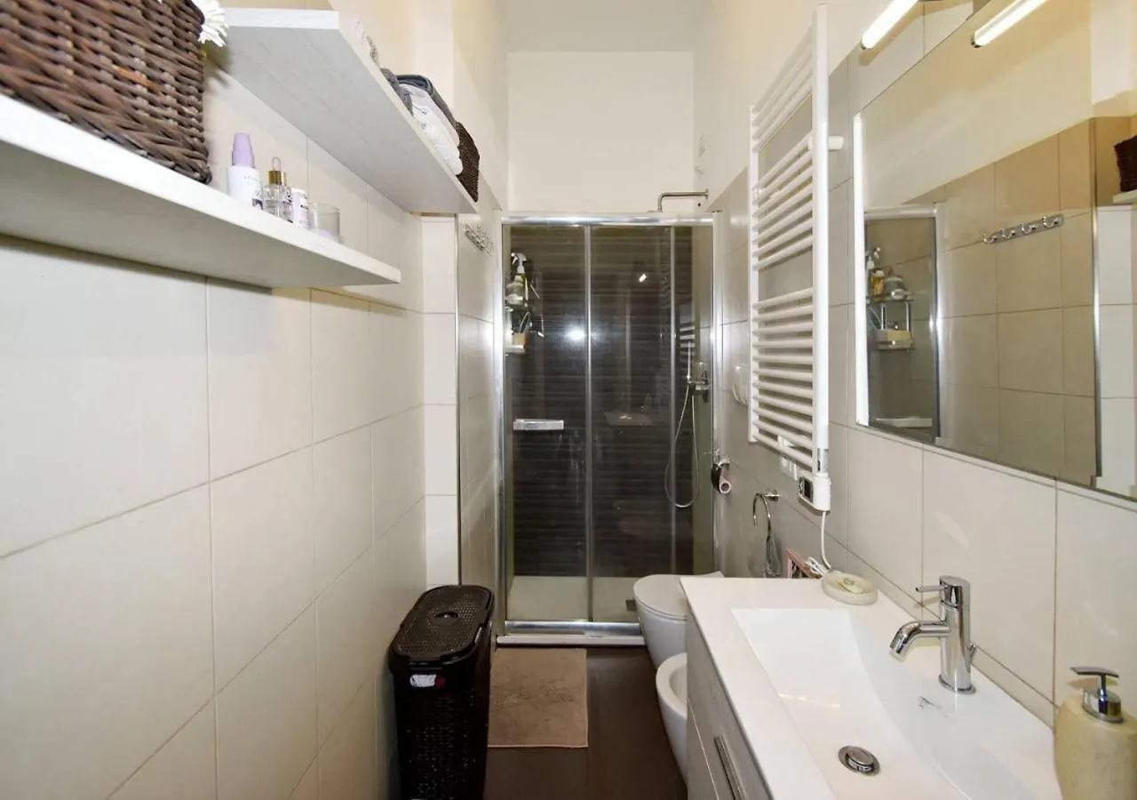 Apartment Metro Famagosta - Modern Suite Free Wifi & Parking Milan